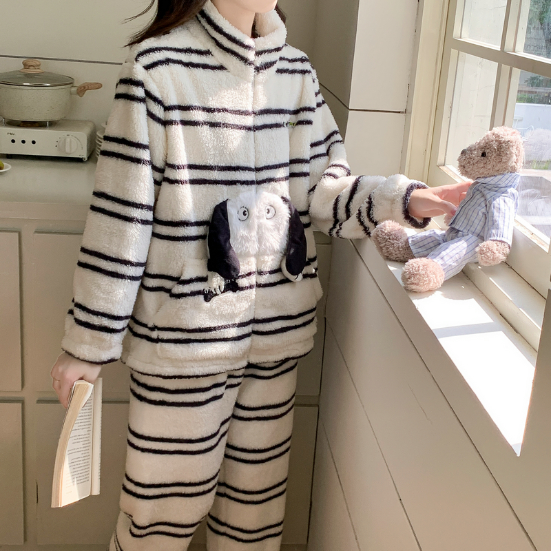 2025新款卡通可爱珊瑚绒睡衣