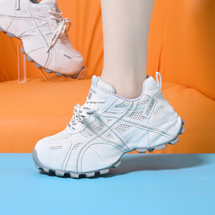 老爹鞋女轻便软底超轻2026新款春夏女款休闲运动鞋配阔腿裤的鞋子