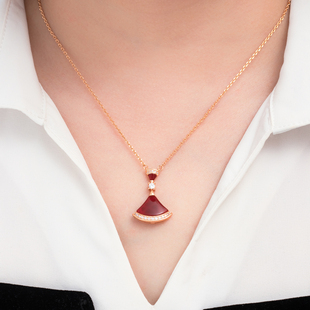 红玛瑙扇形小裙子项链女镀18k金轻奢小众高级感锁骨链送女友礼物