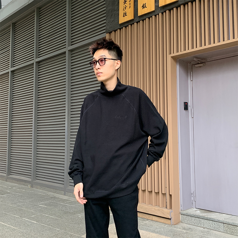 HELIPORT停机坪华夫格高领卫衣