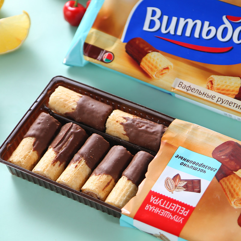 俄罗斯进口牛奶巧克力威化蛋卷香草花生味组合脆皮饼干休闲零食