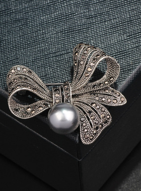 XKDDCT小众镶高级胸针高档女韩掿钻百结西服轻奢日精致别针全新I