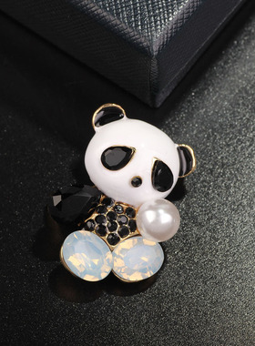 XKDDCT高档小众别针包包外套动物配饰胸针小熊猫可爱个性萌趣精致