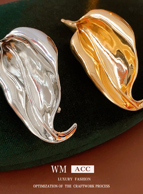 XKDDCT新款不规则光面树叶金属胸针欧美百搭别针胸花轻奢高级感时