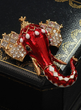 XKDDCT新款异域风吉象胸针复古高级感胸花气质大象别针欧美胸饰别