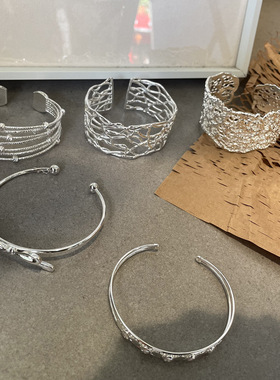 韩国东大门镂空蕾丝手镯银色小众简约冷淡风韩系轻奢可调节手环