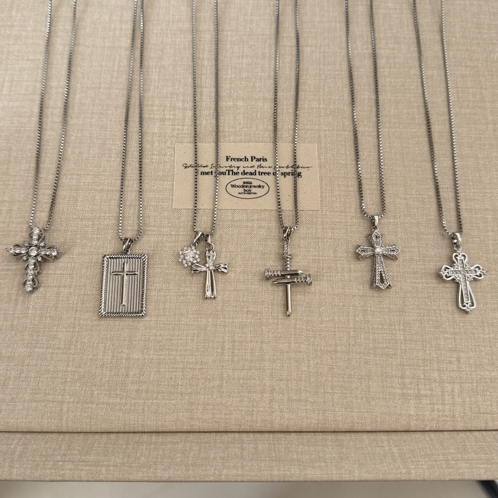 新款十字架项链女小众高级感铜镶锆锁骨链气质轻奢颈链配饰,饰品/流行首饰/时尚饰品新,项链,淘宝优惠券,粉丝福利购,淘宝优惠卷