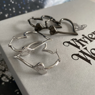 冷淡风爱心土星耳环女2023新款西太后小众设计感欧美时尚耳圈耳饰