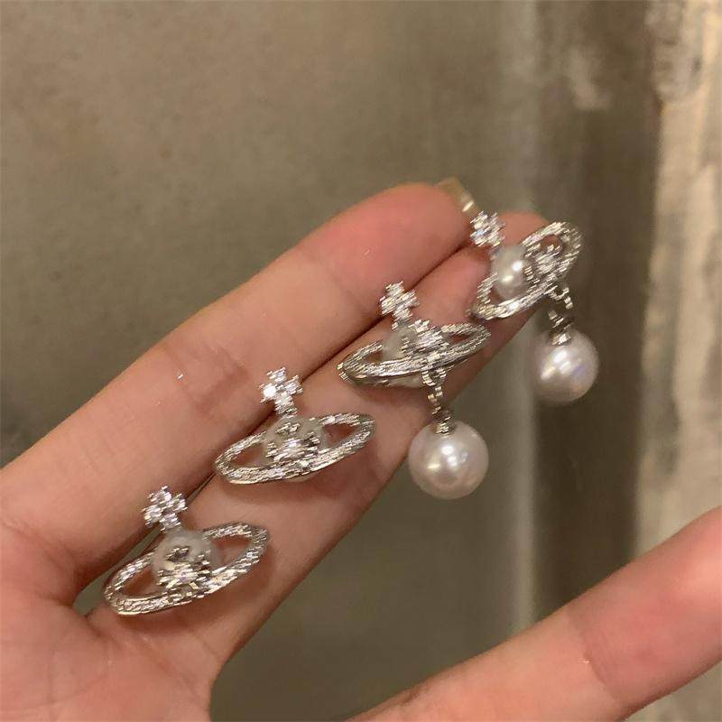 西太后白色珍珠耳钉女2025新年爆款秋冬耳环轻奢高级感银针耳饰,饰品/流行首饰/时尚饰品新,耳钉,淘宝优惠券,粉丝福利购,淘宝优惠卷