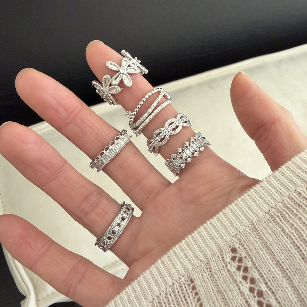 韩版拉丝花朵镂空锆石戒指高级感蕾丝ins简约甜美叠戴食指戒