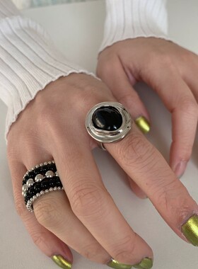 港风复古小众设计黑色椭圆戒指个性高级感指环时尚甜酷韩系女