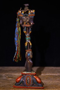 藏传铜胎三象普巴金刚杵橛老法器座菩提根手工錾刻描彩宝饰品34cm