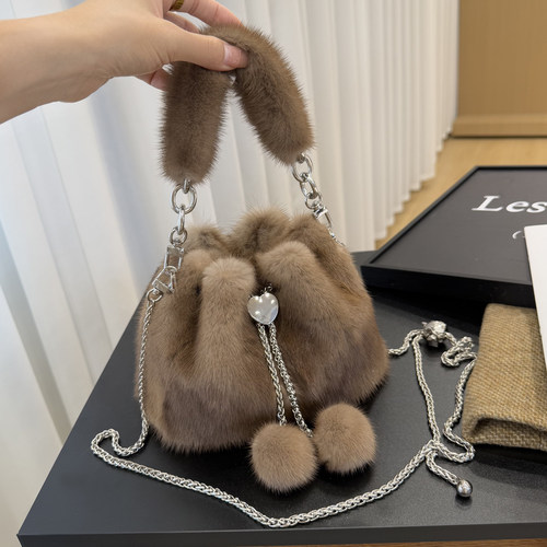 水貂毛水桶包毛绒包皮草包