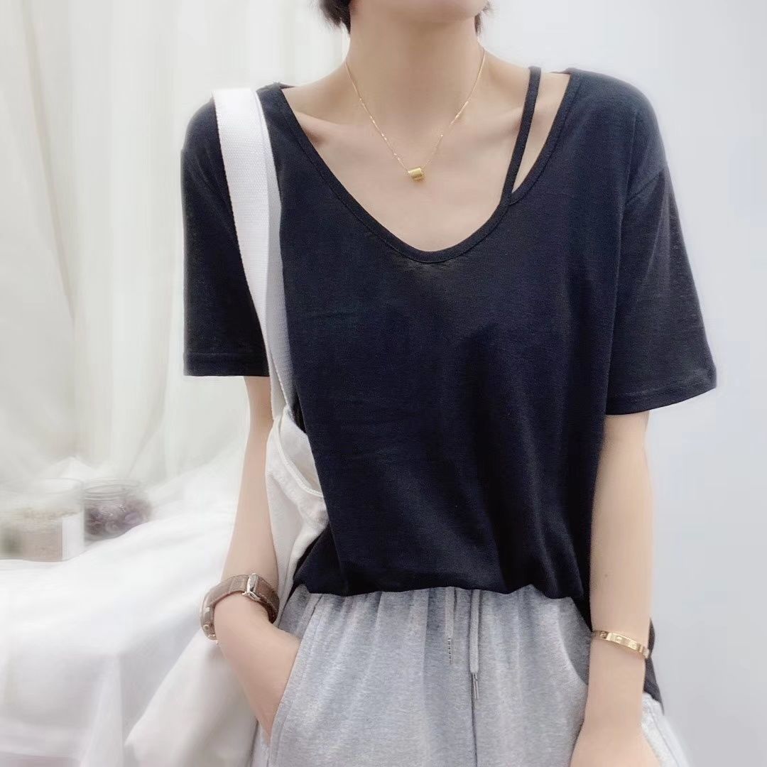 大Ｖ领漏肩设计，个性十足！