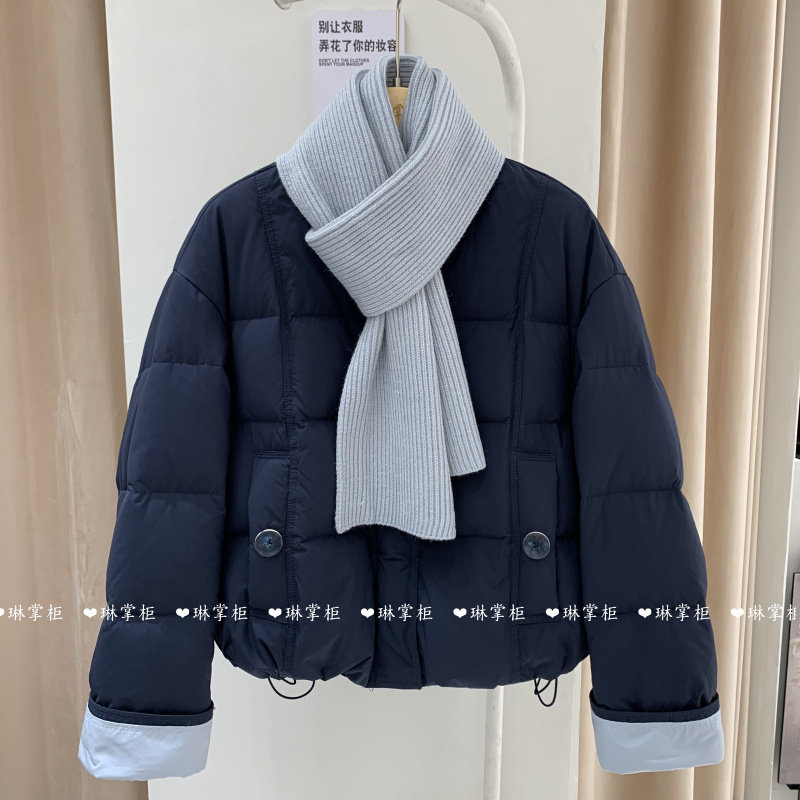 韩系文艺圆领羽绒服女短款2025冬新款羽绒外套加厚面包服带围巾06