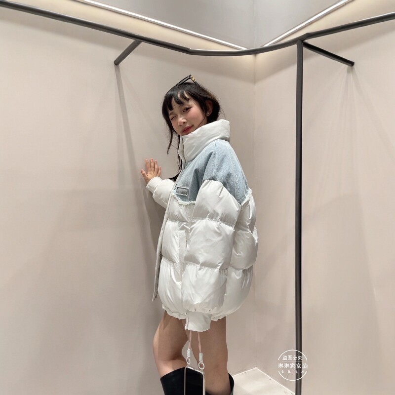 港风羽绒服女牛仔拼接短外套2025冬新款立领白鸭绒面包服上衣1059