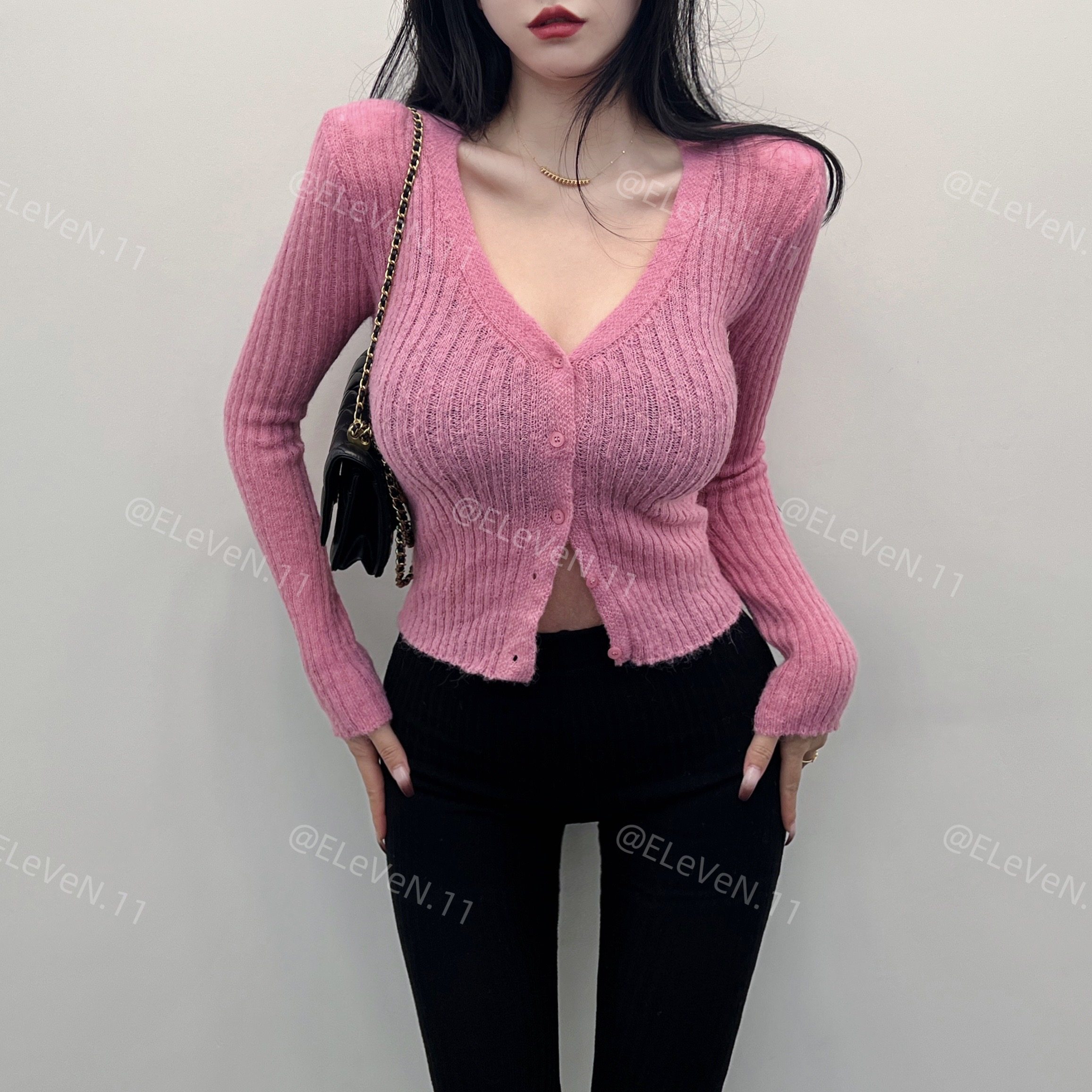 都想要~！温柔正肩深V显身材单排扣上衣春修身显瘦内搭打底毛衣女,女装/女士精品,毛针织衫,淘宝优惠券,粉丝福利购,淘宝优惠卷