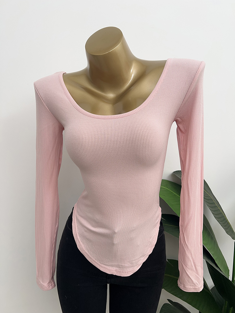 纯欲性感低胸显身材弧形下摆T恤