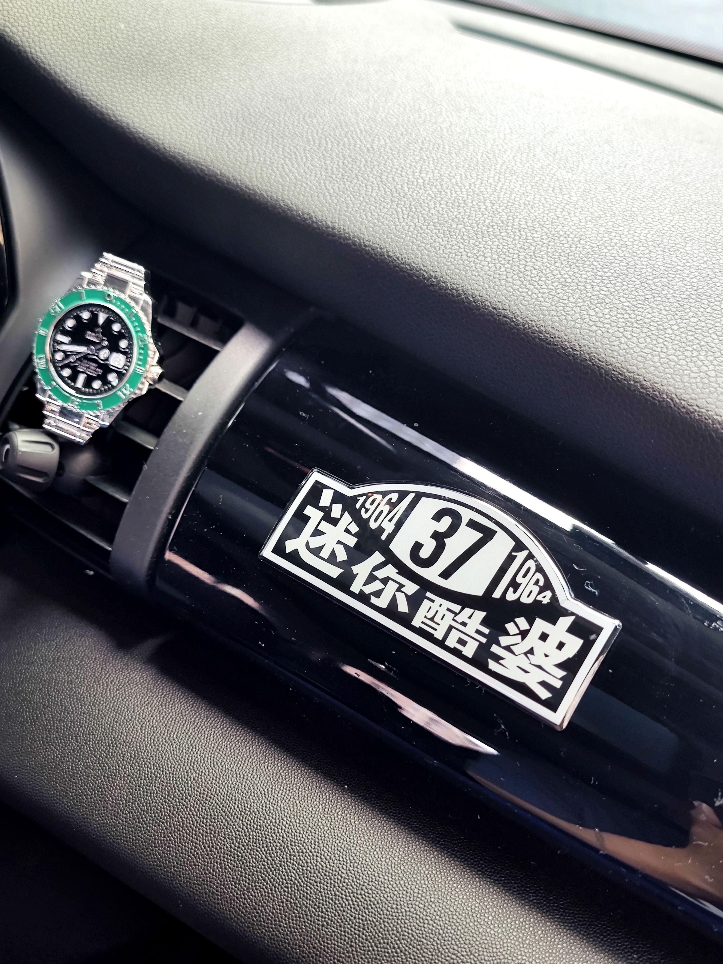 独家原创 mini cooper 通用创意防撞刮贴纸标 冰箱贴 迷你酷伯/婆