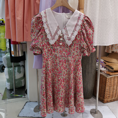 小清新碎花娃娃领收腰连衣裙桔梗