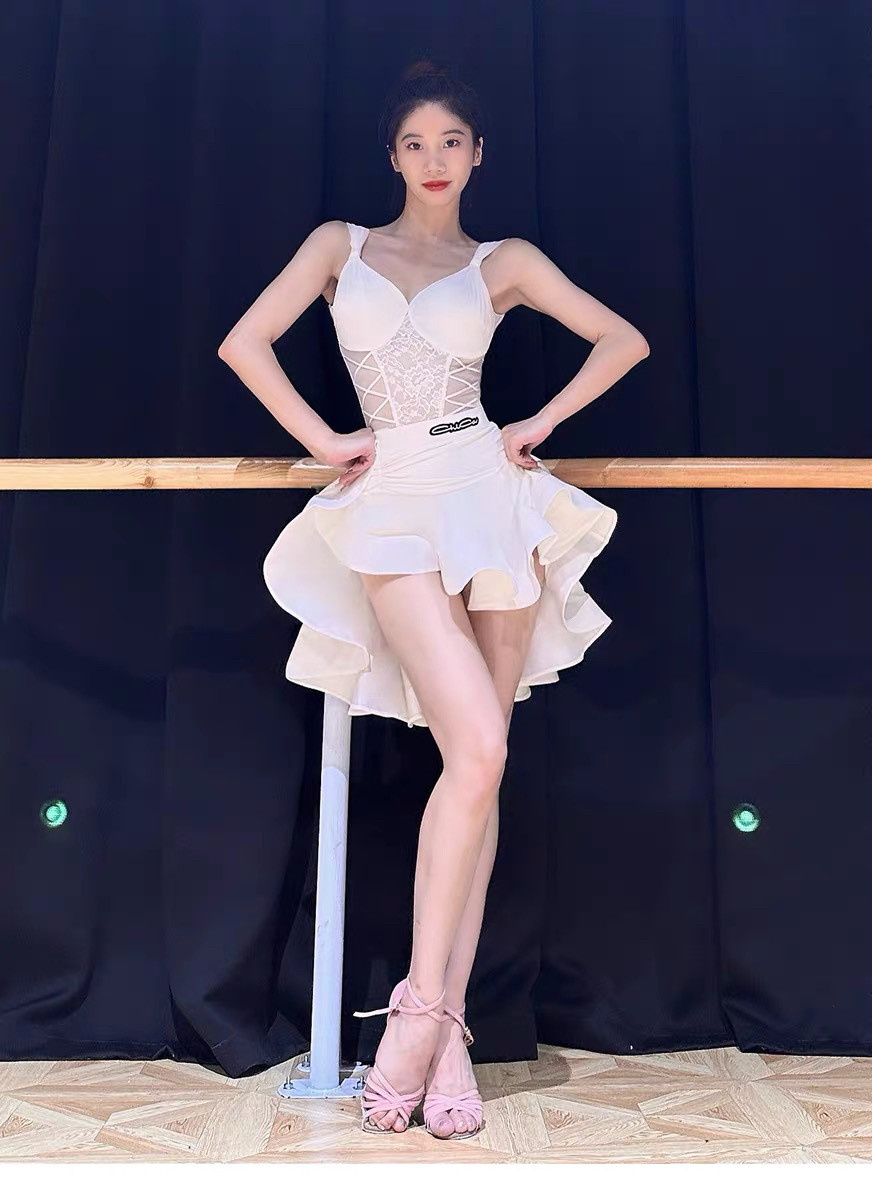 拉丁舞吊带含胸垫练功服套装半身裙黑色蕾丝练习服大裙摆鱼骨裙