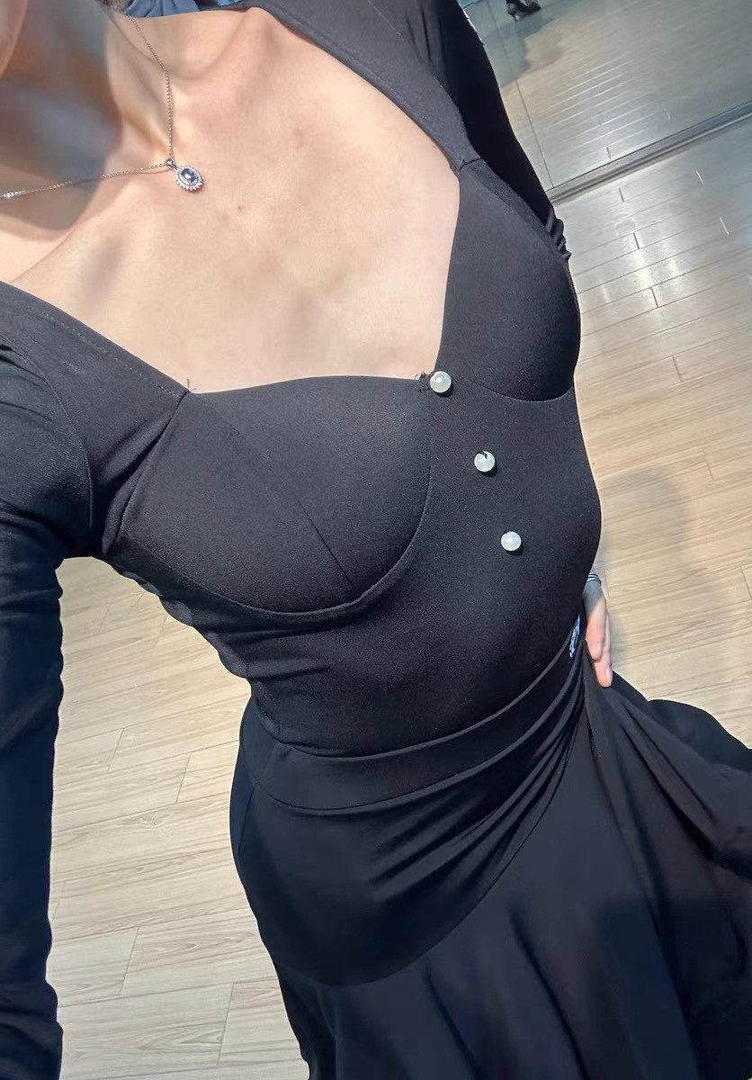 拉丁舞服方领带胸垫拉丁摩登长袖上衣鱼骨大摆半裙艺考表演班服