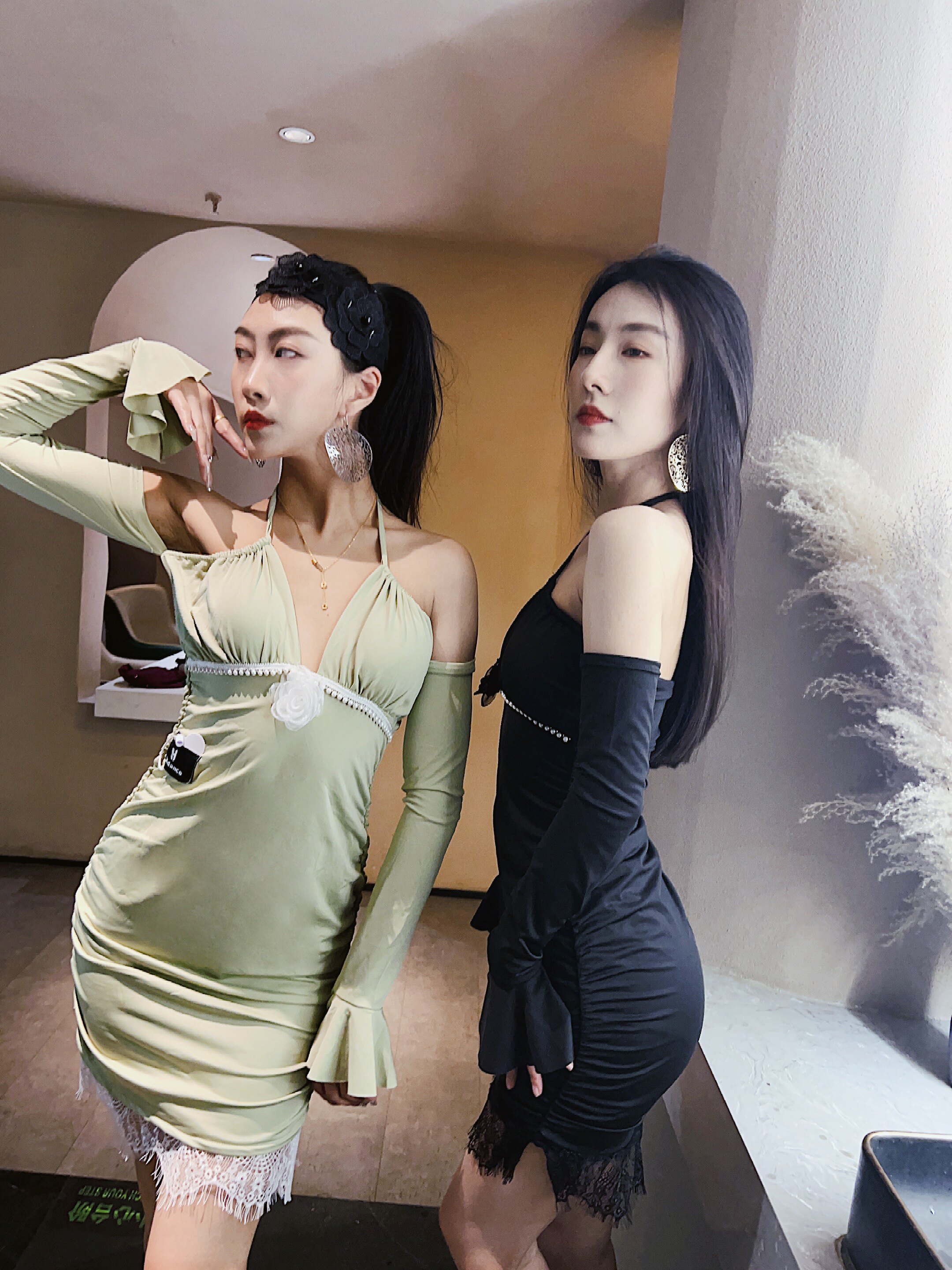 YHDANCE拉丁舞新款连衣裙女长袖露肩吊带蕾丝露背包臀裙练习服C69