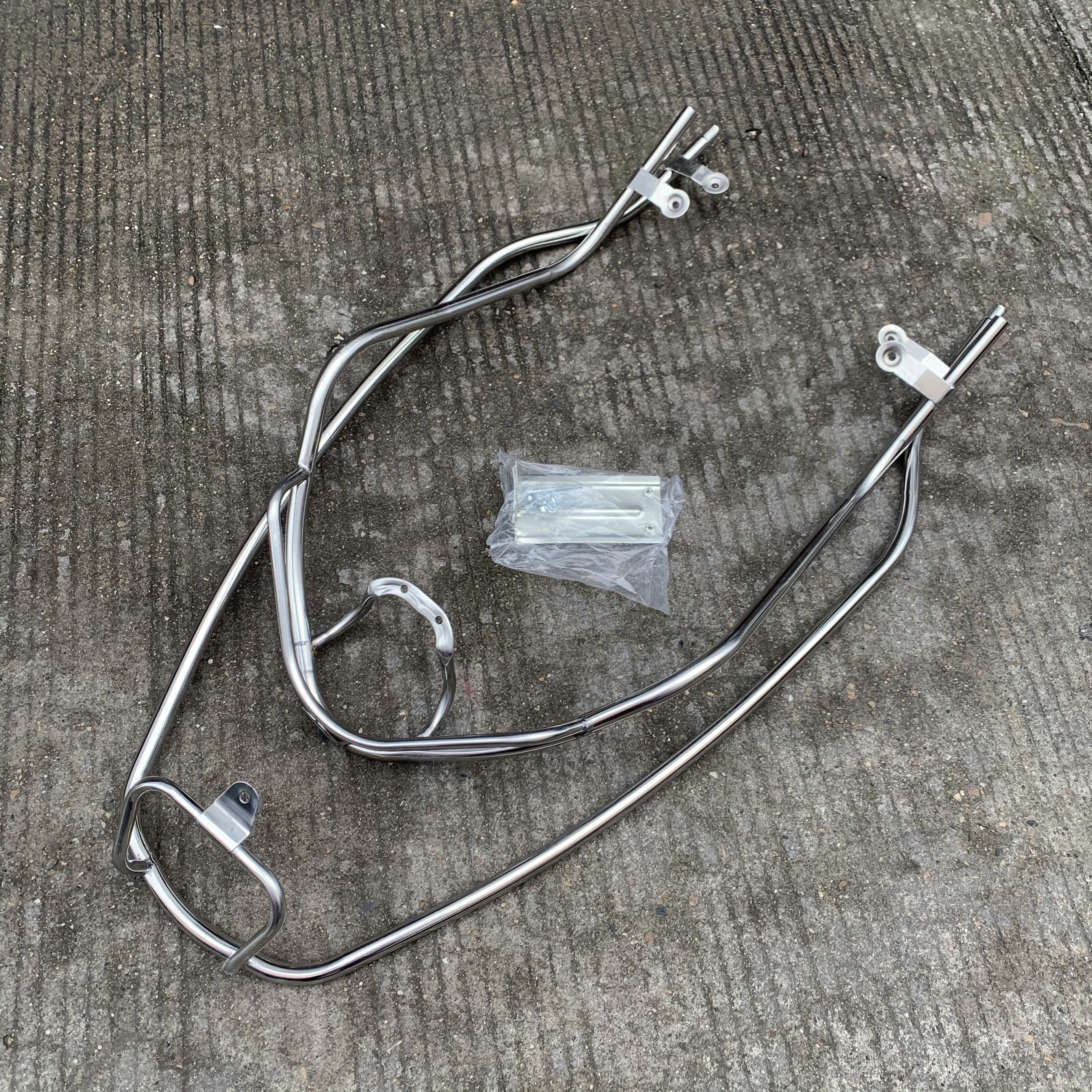 喜鲨WH125T-9A-10保险杠