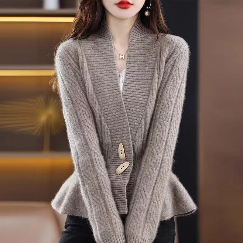 2025秋冬新款羊绒开衫女V领宽松休闲毛衣外套长袖显瘦针织上衣