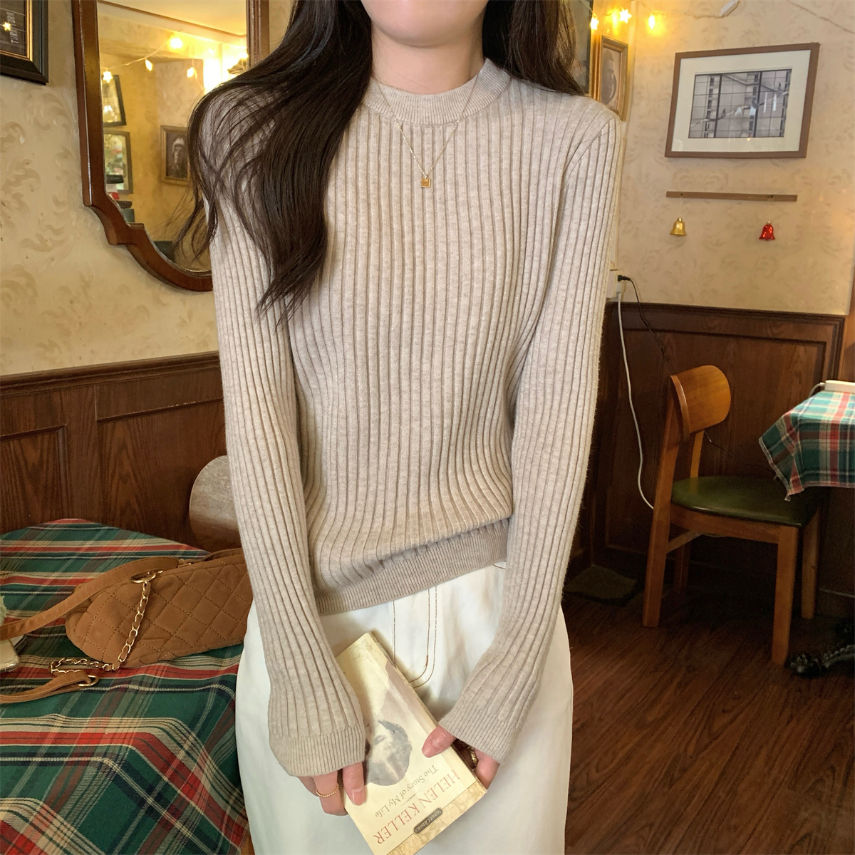 实拍实价 秋冬韩版软糯坑条设计圆领内搭安迪绒针织打底衫毛衣女
