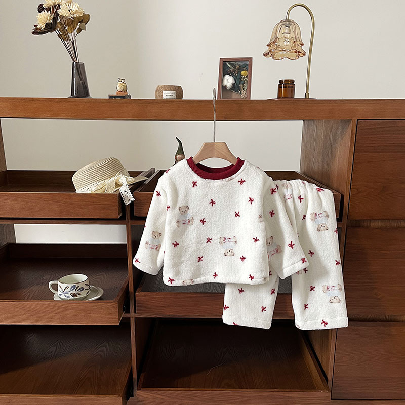 新款秋冬季薄绒家居服女童睡衣潮