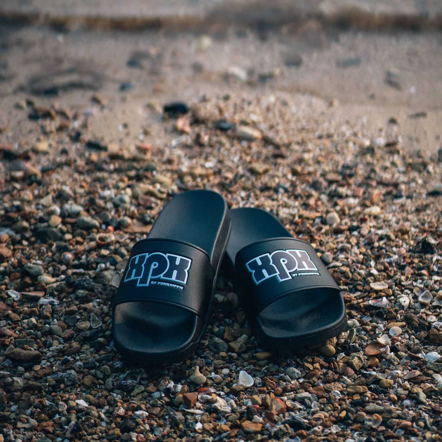 XPX 周柏豪 EMBOSSED LOGO SLIPPER 团队浮雕印花PVC拖鞋