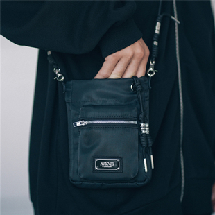 BADGE XPX METAL XPXVIII. 金属团队徽章可调节斜挎包包 周柏豪