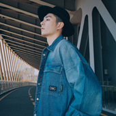 团队金属徽章水洗牛仔布衬衫 XPX METAL BADGE 周柏豪 XPXVIII