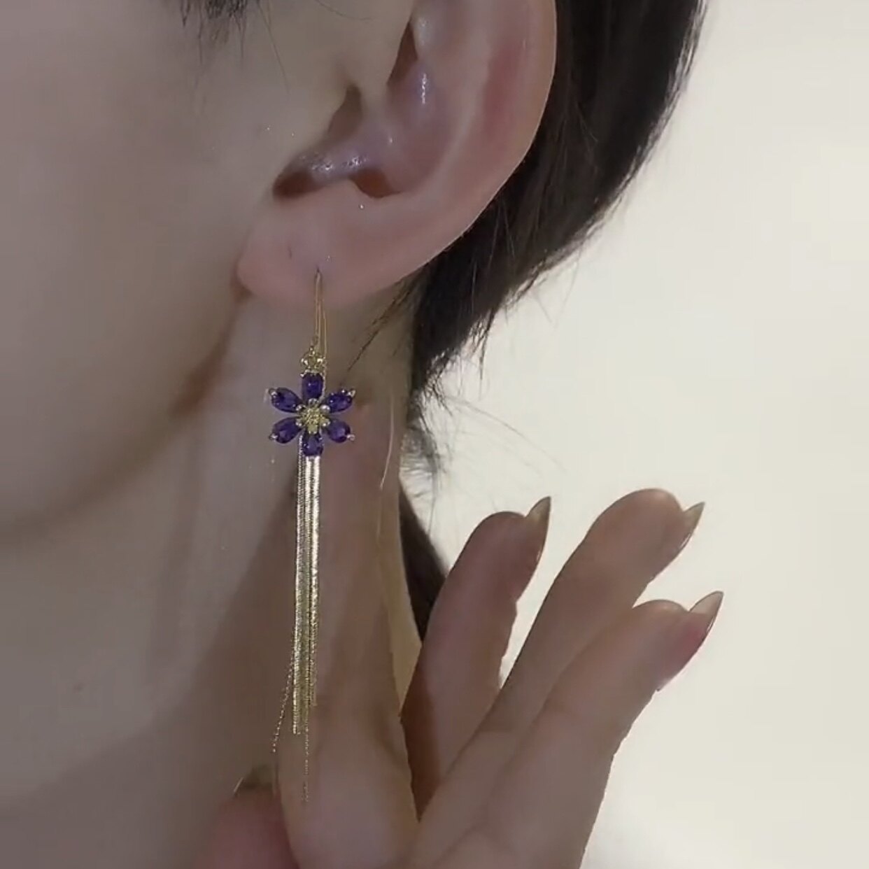 时尚紫色水晶花朵流苏耳线