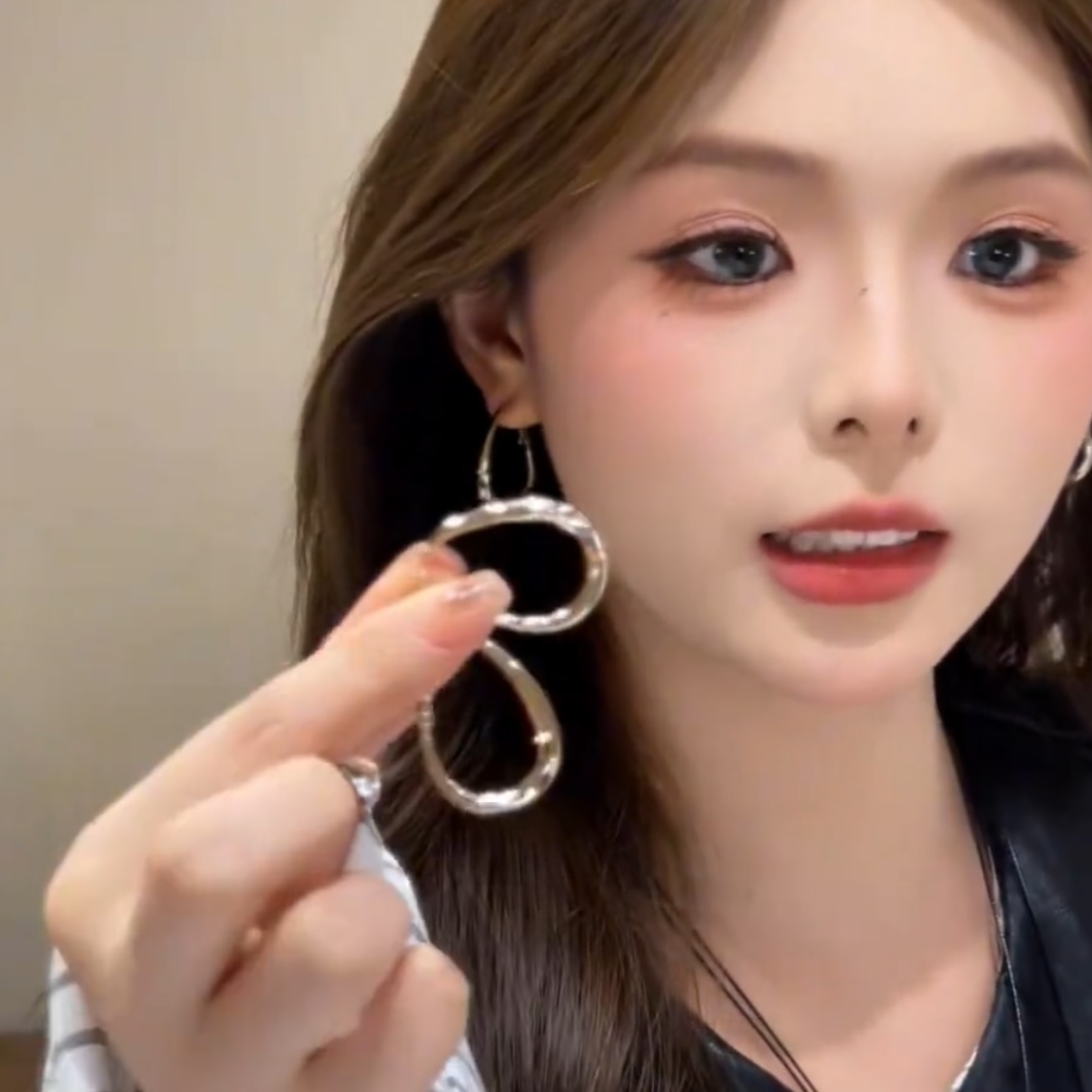 银色椭圆水滴形耳环女925银针日常通勤简约时尚百搭冷淡风耳饰女