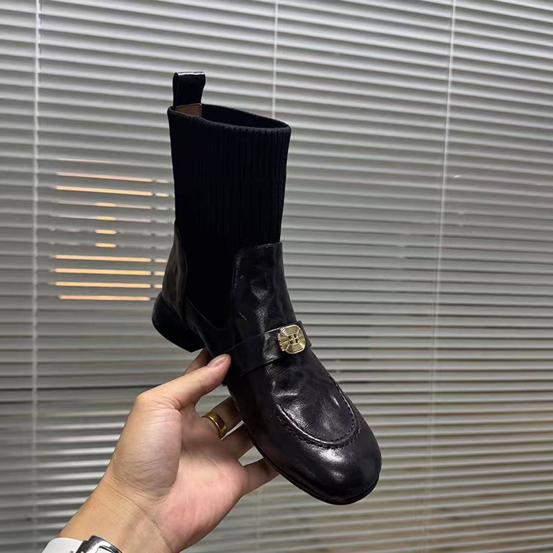 真皮粗跟短靴女秋冬新款针织弹力瘦瘦靴圆头中跟百搭皮靴时尚袜靴