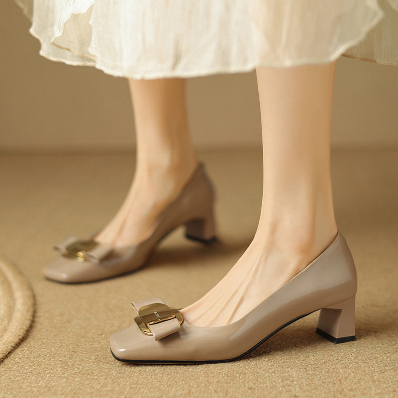 方头中跟单鞋女2025秋季新款淑女鞋酒红浅口软皮舒适粗跟红色婚鞋,户外/登山/野营/旅行用品,登山鞋/徒步鞋,淘宝优惠券,粉丝福利购,淘宝优惠卷