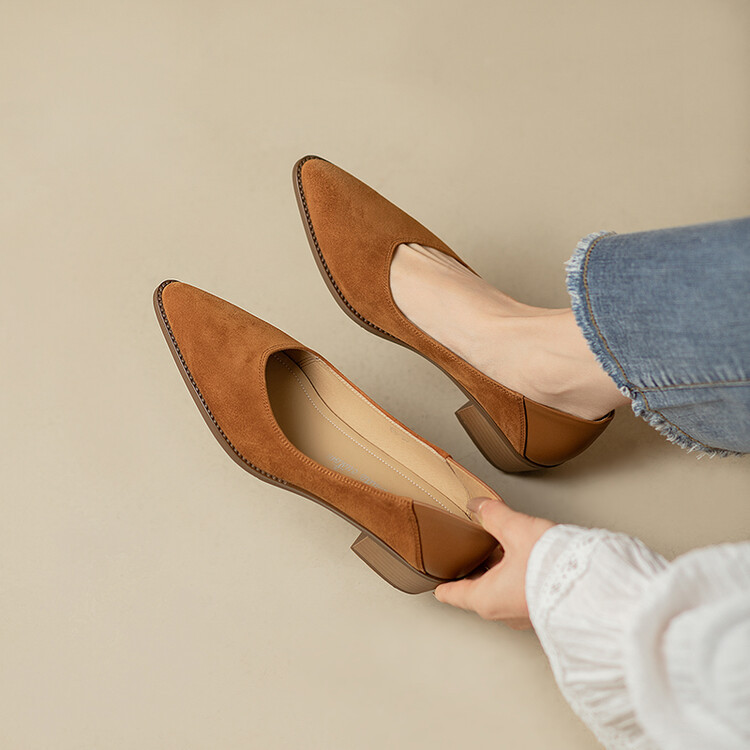 英伦风磨砂皮两穿踩脚时尚单鞋女春秋新款浅口尖头棕色法式小皮鞋