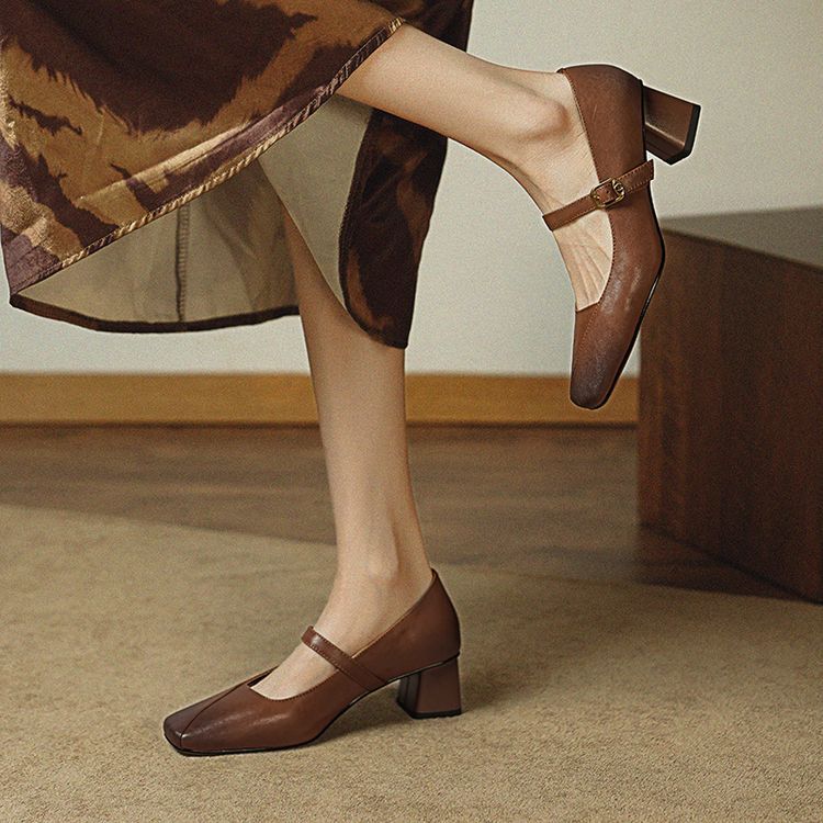 法式复古中跟小皮鞋女2025新款春真皮方头浅口单鞋一字带玛丽珍鞋