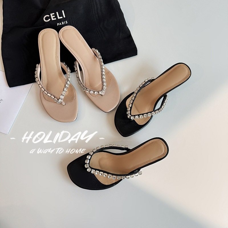 夏季高级感水钻夹脚人字拖猫跟凉拖鞋圆头高跟拖鞋女外穿细跟凉鞋,童鞋/婴儿鞋/亲子鞋,帆布鞋,淘宝优惠券,粉丝福利购,淘宝优惠卷