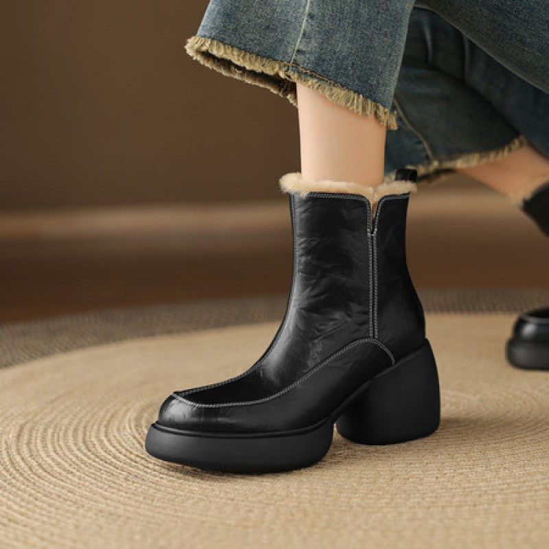 8cm羊皮毛一体雪地靴女2025新款加绒高跟保暖短靴真皮东北大棉鞋