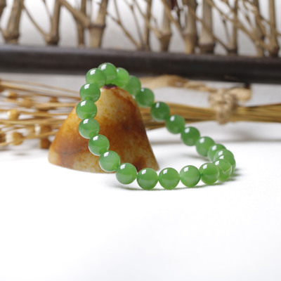 新疆和田玉籽料碧玉苹果绿手串