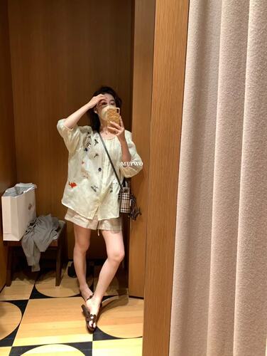 METWO 2025春夏新款韩系简约风百搭ins女款8892#欧货重工刺绣衬衫