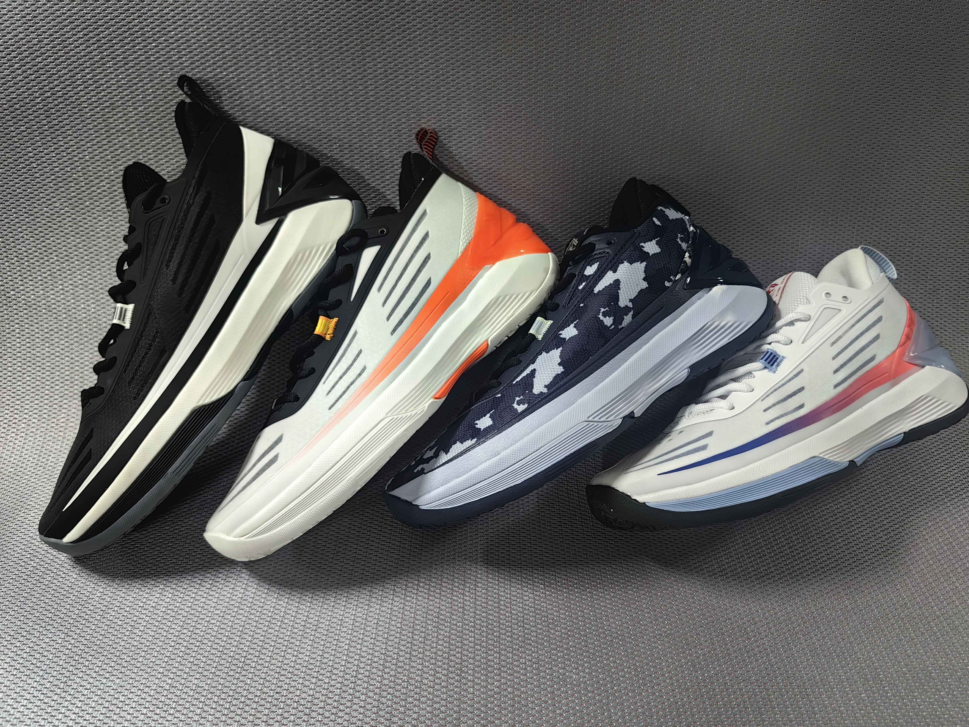 安踏 进击5 要疯系列 专业实战耐磨 抓地篮球鞋 男鞋112331603