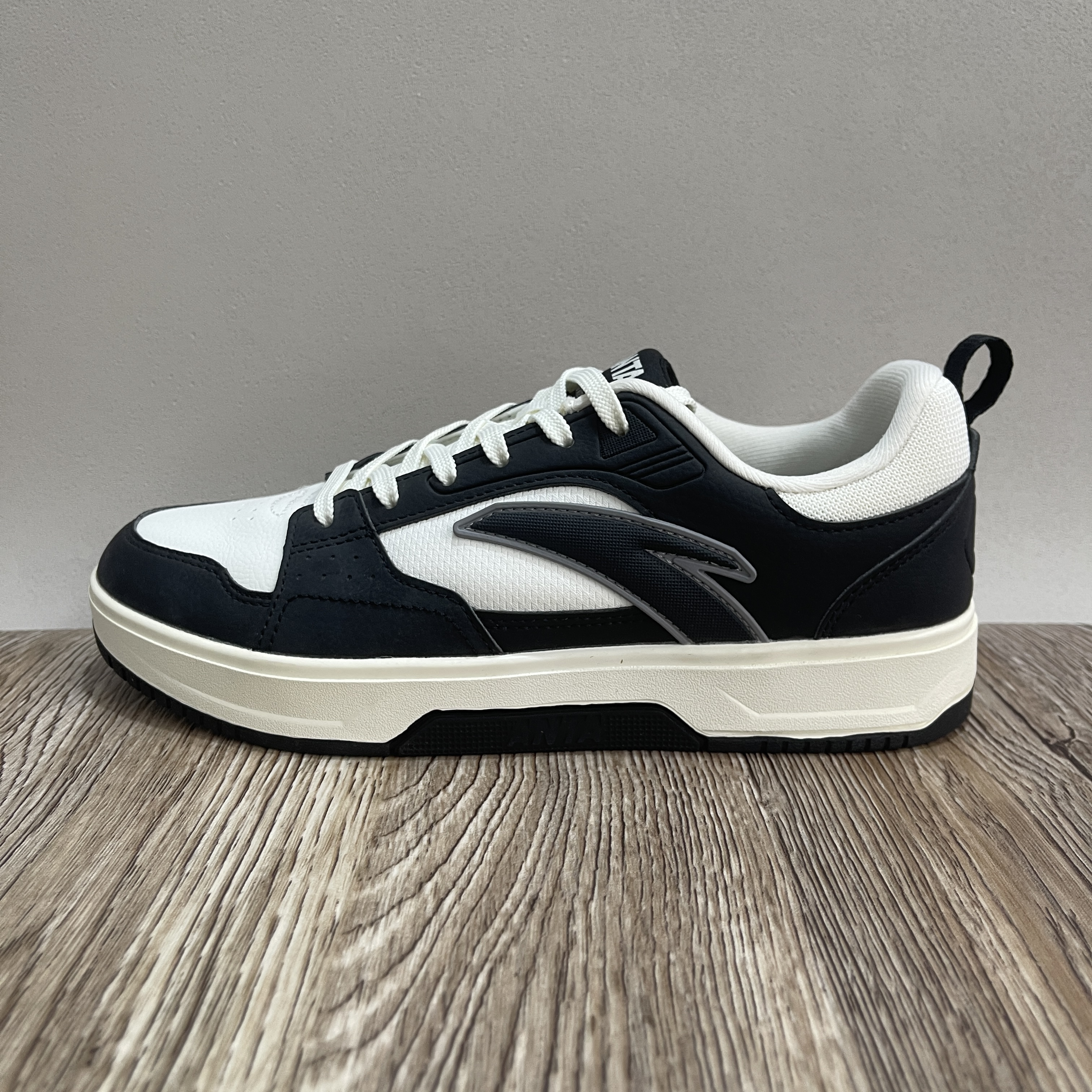 安踏 2024春季校园经典撞色低帮板鞋女百搭休闲运动鞋122348011