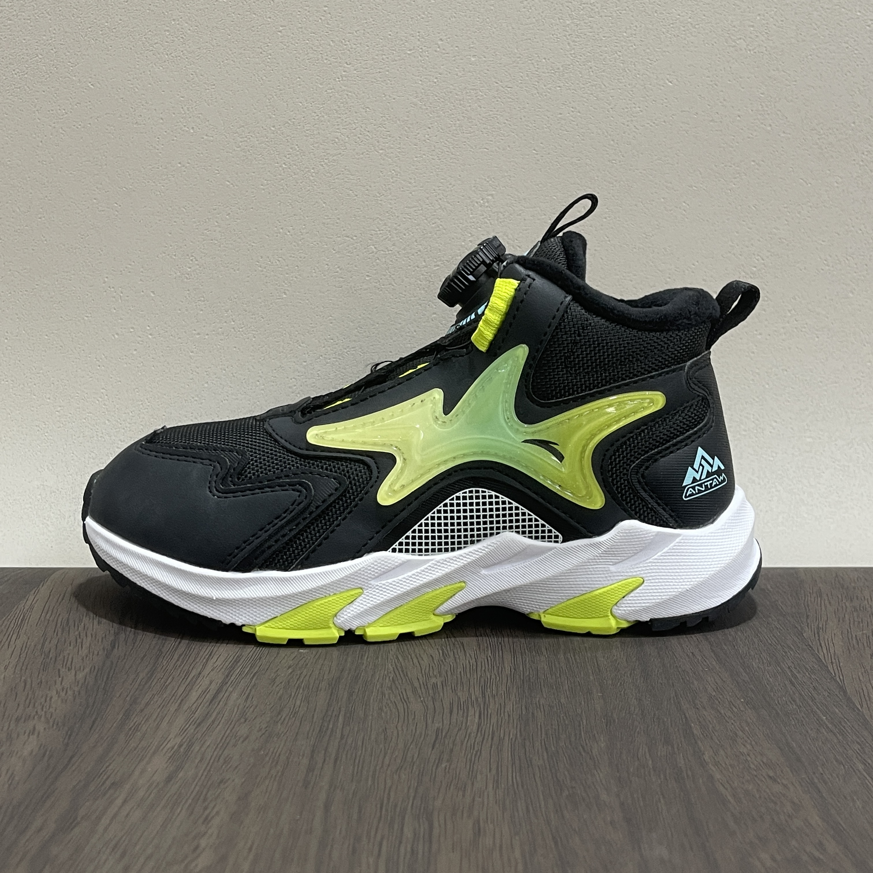 安踏儿童运动鞋中大童棉鞋