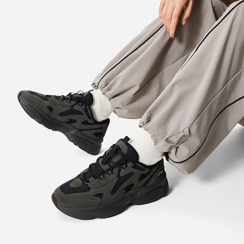 李宁奶椰2.0 V2女子减震回弹低帮简约经典舒适休闲鞋AGCU376-B品