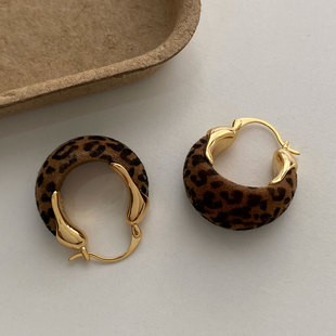 秋冬复古金属植绒豹纹耳扣耳环小众设计气质耳饰2025新款 高级感女