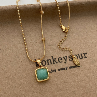 轻中古风湖蓝色方形宝石吊坠项链轻奢高级感毛衣链锁骨链气质配饰